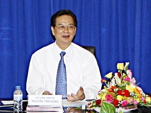 越南政府总理阮晋勇在会上致词
